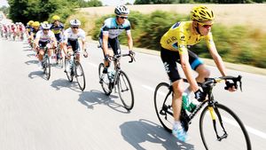 Froome, apărat de rivalii săi: "Nu se dopează"