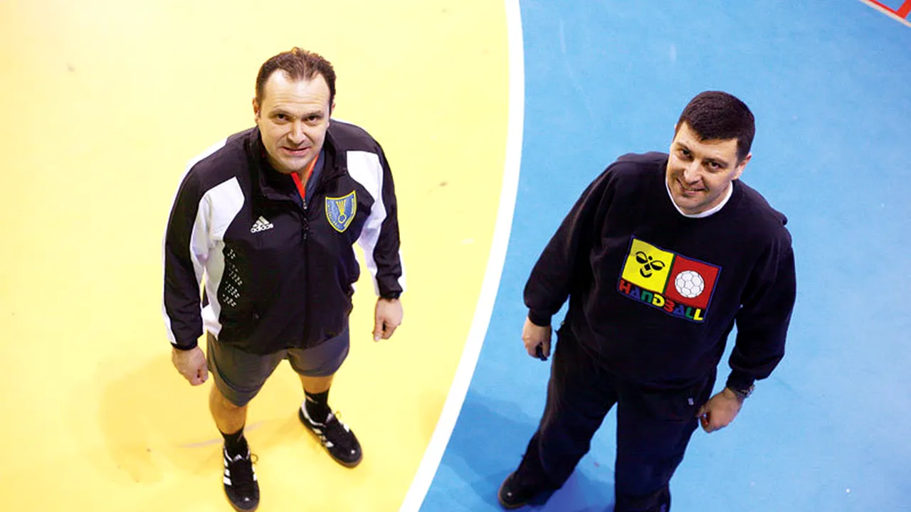 Arbitrii Constantin Din și Sorin Dinu au fost delegați să conducă finala Ligii Campionilor la handbal masculin. Din: 