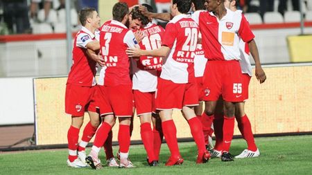 "Dacă nu ieșim campioni vom micșora salariile jucătorilor"