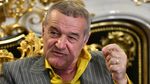 Gigi Becali trebuie să ia decizia finală pentru mega-transferurile verii din străinătate: „Un mijlocaș și un atacant, îi văd pe tabletă”