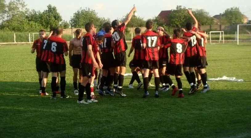Cărășeu și Oar** rămân lideri!