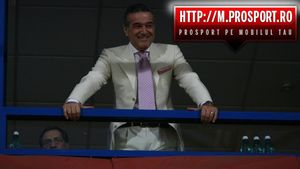 "Nu-mi pare rău că au plecat Dorel Stoica și Păcurar!** Marinescu a semnat pe 5 ani, ceilalți pe 2 și pe 3 ani!"