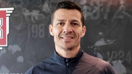 Costel Gâlcă, prezentat oficial la noua echipă. Amintirea din 1985 și micul "avertisment" pentru fani și conducere: "Pot fi analizat doar în funcție de acest lucru"