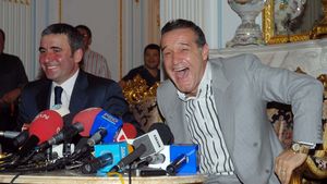Gigi Becali îl vrea pe Gică Hagi la masa bogaților: „Înnebunește dacă nu se califică în play-off. Eu mă rog pentru el”