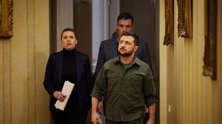 Mircea Lucescu s-a întâlnit cu Volodimir Zelenski! Cum l-a impresionat președintele Ucrainei pe antrenorul român: „E foarte apropiat de oameni”