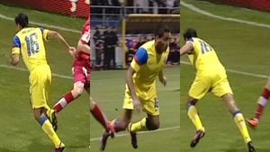 Bănel, agățat de Moți în careu:** steliștii au cerut penalty! A fost 11 metri?
