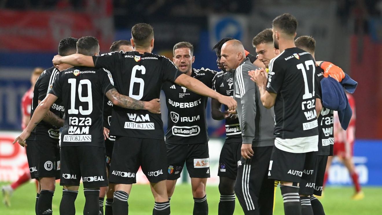 „U” Cluj, ironizată de rivalii din oraș după înfrângerea din ultimul act al Cupei României, cu Sepsi, chiar în fața propriului stadion. „V-ați p***t pe ea de cupă!” | FOTO