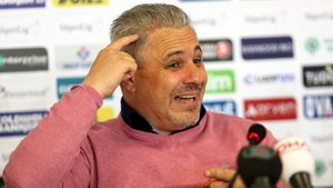 Marius Șumudică, felicitat că nu a semnat cu Universitatea Craiova: „Ar fi fost un pas înapoi!” | VIDEO EXCLUSIV ProSport Live