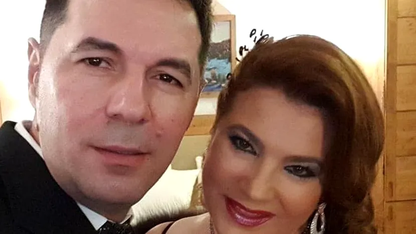 Mihaela Borcea a strălucit în noaptea de Revelion! Fosta soție a lui Borcea s-a distrat cu iubitul ei