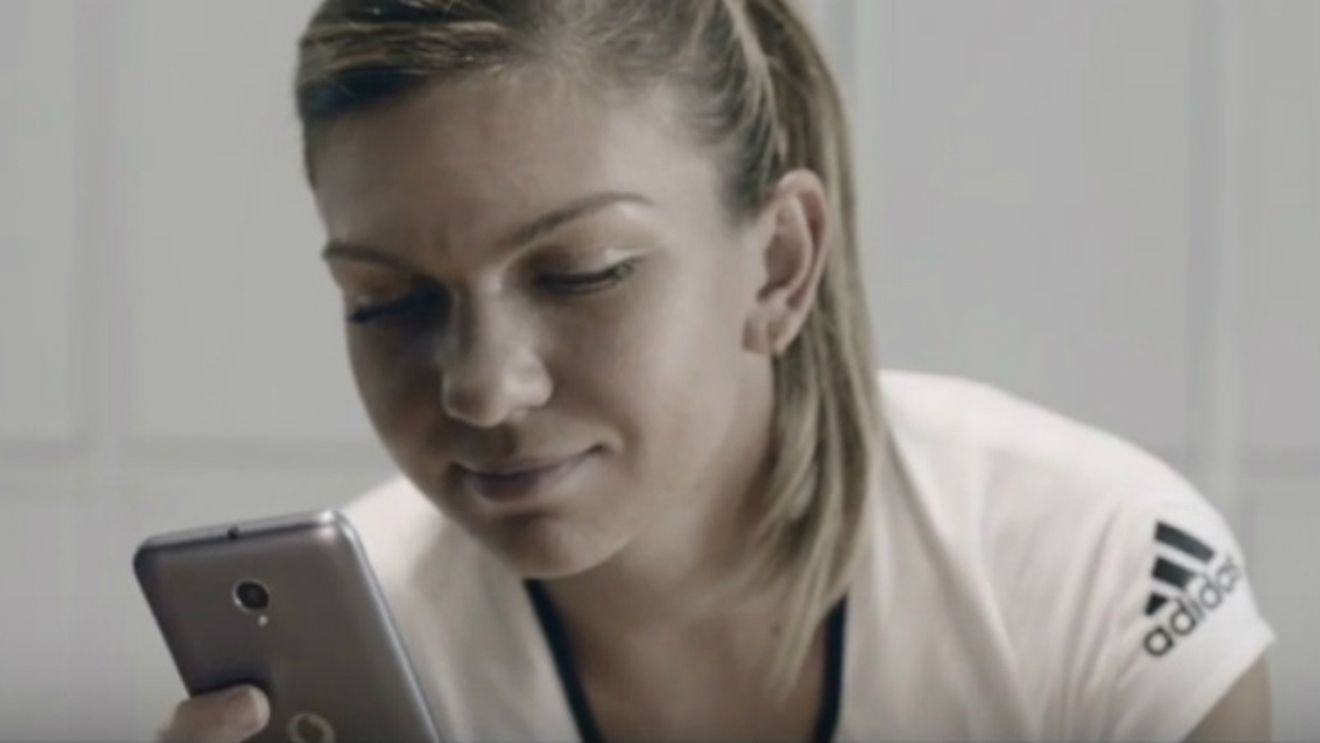 VIDEO | Halep a transmis LIVE pe Facebook de la Singapore: "Salut! Sunt Simona și vă voi face un tur". Cum și-a spionat o adversară la antrenament