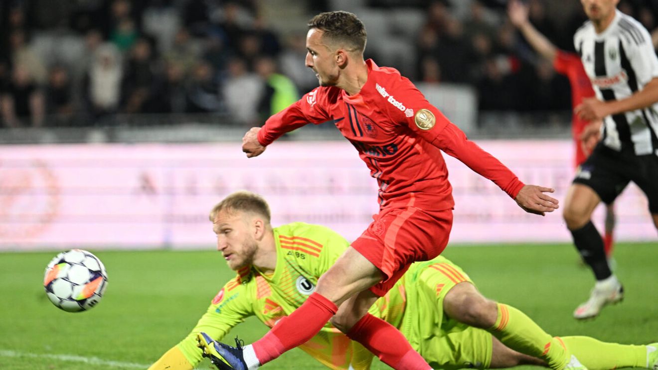 Chilipir la 700.000 de euro! Gigi Becali ar putea să-și ia o țeapă uriașă dacă-l vinde ieftin pe Marius Ștefănescu: „dublă” cu U Cluj