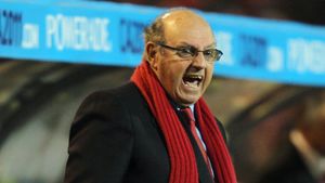 Grecii i-au găsit înlocuitor lui Ranieri. Federalii l-au numit selecționer pe Sergio Markarian, în vârstă de 70 de ani. Cât va câștiga "El Mago" pe banca elenilor