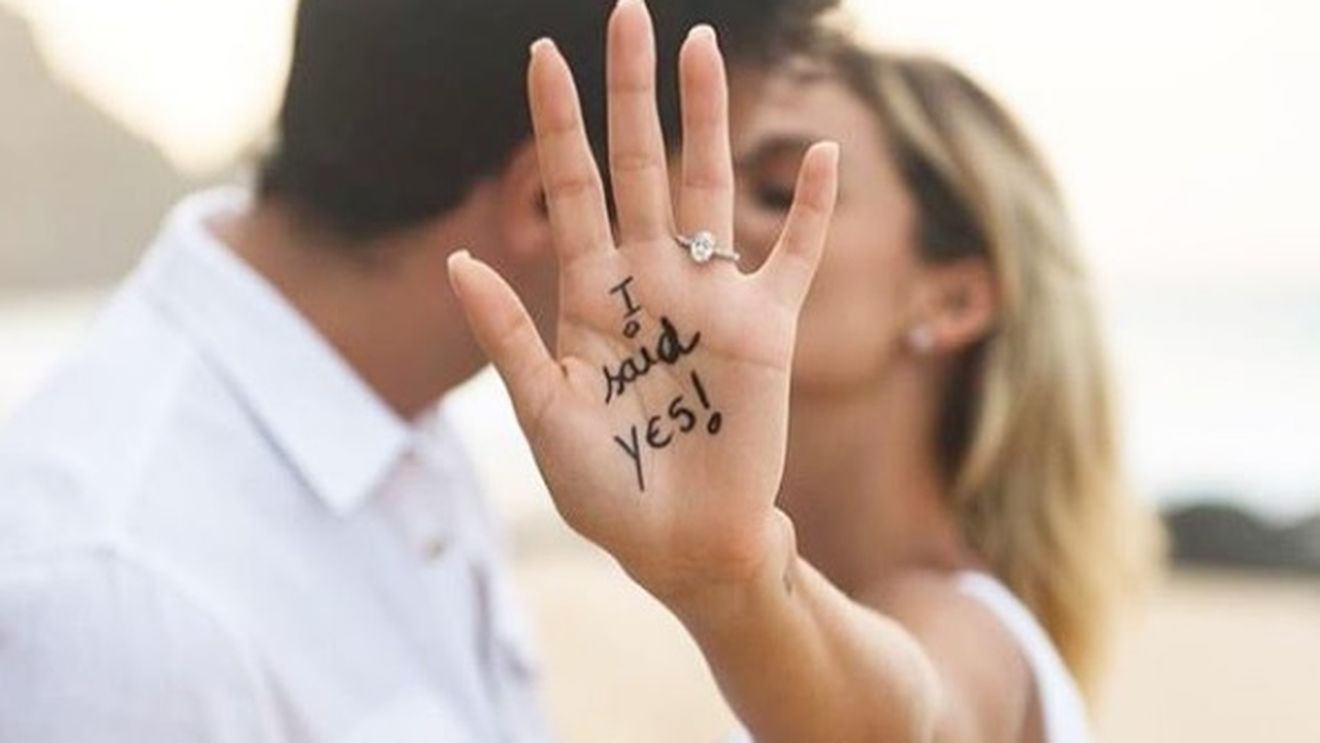 FOTO | A vrut să devină preot, dar se pregătește de a doua căsătorie. Frumoasa Carolina Dias i-a spus "da" legendarului brazilian 