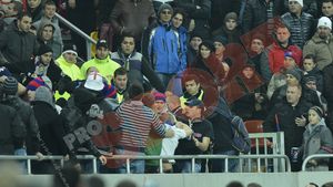 Incidente la meciul cu Stuttgart!** EXCLUSIV "A fost haos în peluză!" Cum explică liderul Peluzei Nord evenimentele violente