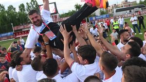 Decizie surpriză la una dintre nou-promovatele în Liga 2. Echipa nu mai continuă colaborarea cu antrenorul cu care și-a îndeplinit obiectivul