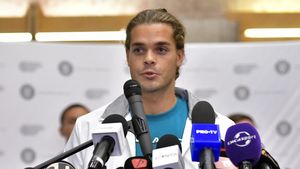 Robert Glință, mesaj pentru Eduard Novak, după ce ministrul l-a ignorat la sosirea în țară: „Nu am făcut performanţă de gura altor persoane!”