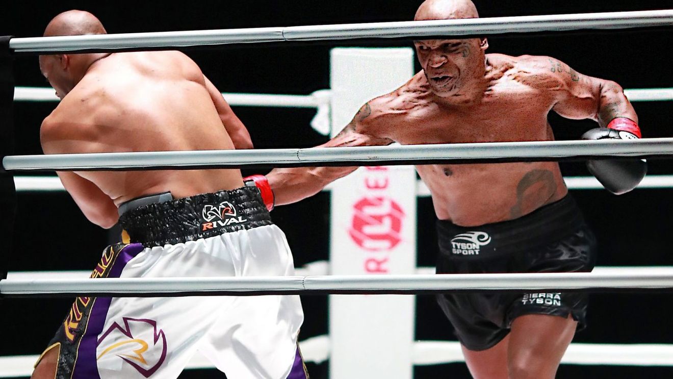 Cifre impresionante la revenirea lui Mike Tyson în ring! Câți pumni i-a dat lui Roy Jones Jr.