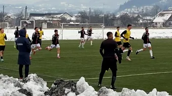 Chindia a fost întoarsă din nou de CS Afumați și a pierdut contra ilfovenilor și în amical. Târgoviștenii au semnat cu un câștigător al Ligii 2 din sezonul trecut