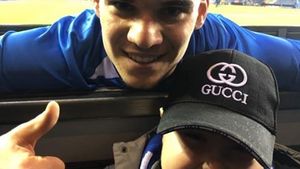 Ianis Hagi și Screciu, gest emoționant. Cum au făcut fericit un micuț fotbalist bolnav! FOTO & VIDEO