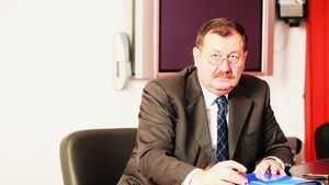 Oltchim, la un pas de DESFIINȚARE!** Culisele prăbușirii celui mai de succes club din țară