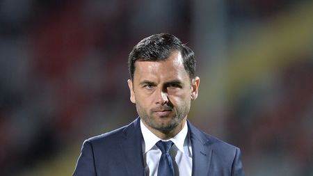 Dică a explicat repriza dezastruoasă a FCSB-ului: "Am fost surprinși de agresivitatea Viitorului". Alibec nu reprezintă un caz special pentru antrenor: "Aștept mai mult de la oricare jucător, nu doar de la el"