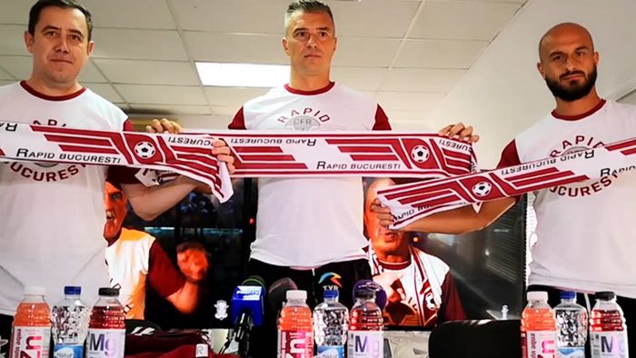 Rapid propune fanilor materiale promoţionale, sub marcă proprie, identice cu cele lansate în anii '80: ”Ne-am propus să intrăm în rundul cluburilor mari din Occident”