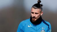 Tottenham vrea să scape urgent de Radu Drăgușin! Românul a ajuns pe lista neagră