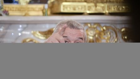Becali nu mai "grațiază" pe nimeni. Fotbalistul criticat, deși FCSB n-a pierdut niciun meci în noul sezon: "Dacă nu-mi convine de el, pleacă!"