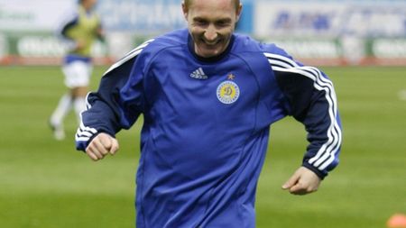 "Copos e chibzuit! Nouă nu ne dădea bani nici când câștigam!"