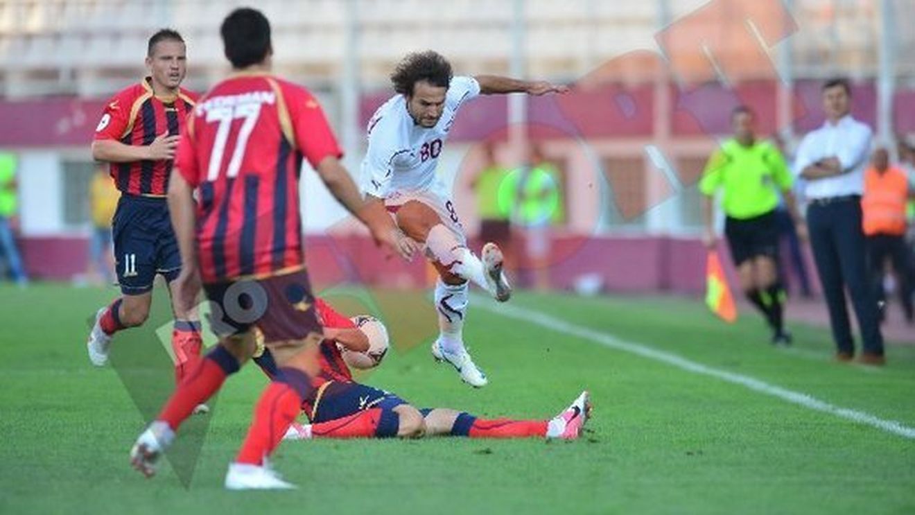 Sabău e nemulțumit de jocul echipei:** "Lumea vrea spectacol, dar nu putem! Totul se descarcă pe umerii mei"