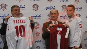 FOTO Rapid mai are un sponsor!** "Sper să zburăm în Ligă!"