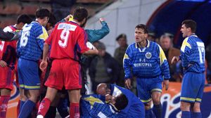 A murit Vasile Ardeleanu, fostul fotbalist de la Bacău a cărui carieră a fost distrusă de accidentarea gravă produsă de Marius Lăcătuş. Avea doar 51 de ani