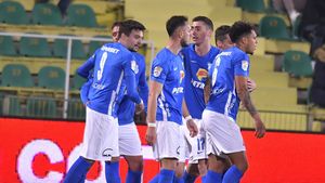 Dubla câștigătoare a Bundesligii, ofertă pentru fotbalistul român! Internaționalul format de Gică Hagi e pe lista de transferuri a nemților