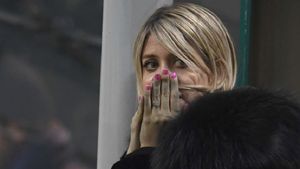 Conflictul dintre Icardi și Inter începe să degenereze! Mașina Wandei Nara, atacată în Milano
