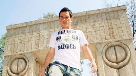 „Am învățat să merg la trei ani!"