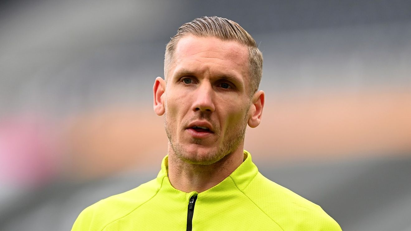 Robin Olsen, portarul lui Everton, și familia sa au trecut prin momente de teroare, după ce au fost jefuiți în propria casă sub amenințarea unor macete!