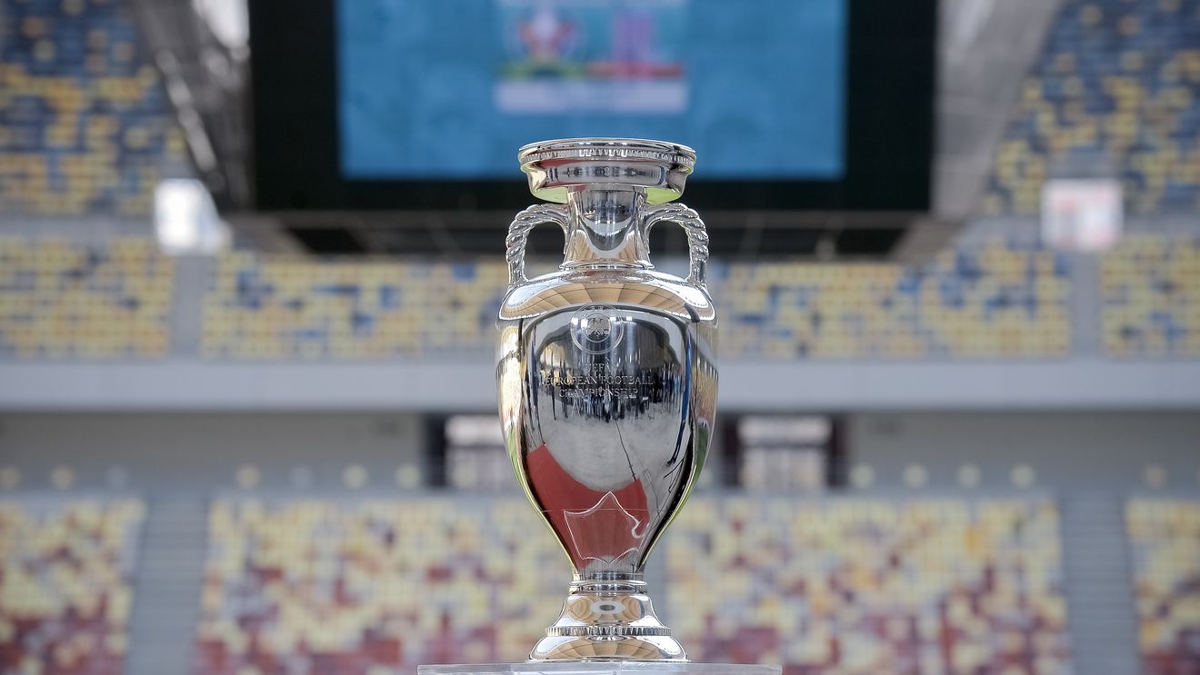 Mai mare râsul! Trenul promis de Gică Popescu pentru EURO 2020 nu va fi gata la timp