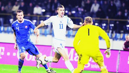Cum îl oprim pe Dzeko?