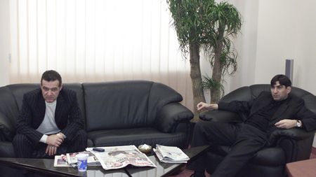 Sindromul Becali?** Pițurcă: "Cine îmi cere demisia nu e suporter, adevărații fani mă vor la lot!"