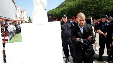 Revoltător! Cum arată acum statuia lui Mircea Chivu, tatăl lui Cristi Chivu.** 