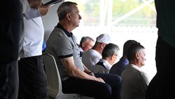 Mircea Rednic e implicat, neoficial, la un club din Liga 3. ”Orice echipă are nevoie de sfaturile lui. Ne poartă noroc”