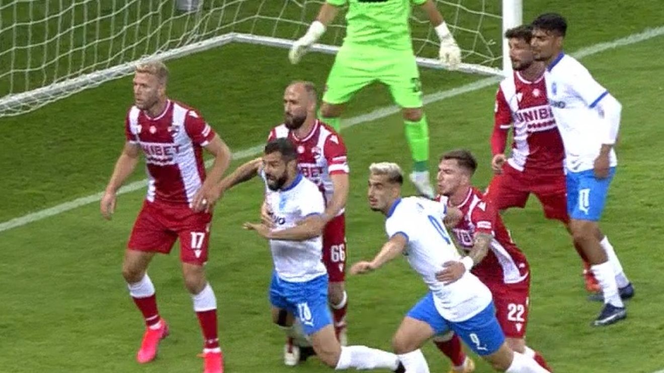 Horațiu Feșnic a dictat penalty, în minutul 26, fără ezitare! Puljic a izbucnit în râs ironizând decizia centralului