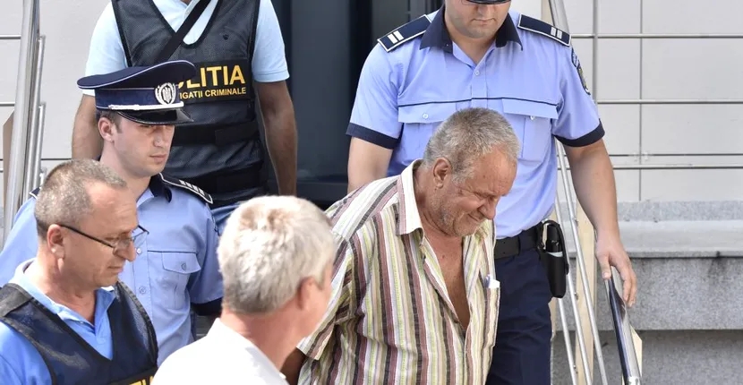 Taximetristul cu care a mers Dincă la Craiova, audiat de polițiști