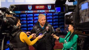 Dan Petrescu, supărat că va înfrunta Sevilla în Europa League. „Preferam Arsenal sau Manchester United” | VIDEO