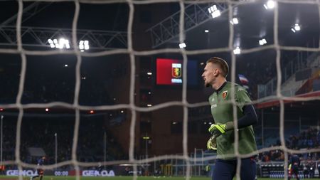 Teroare pentru Ionuț Radu și colegii lui de la Genoa: "Vă spargem dinții!"