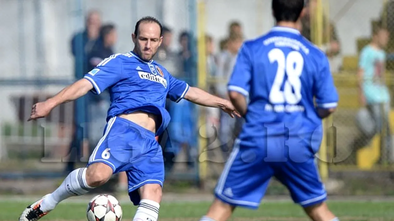 FC U Craiova, părăsită. 