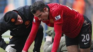 S-a rupt din nou. Robin Van Persie, out o lună