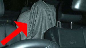 Un star al lui Arsenal, prins într-o situație incredibilă după meciul cu Bayern. FOTO - Nu i-a venit să creadă că e filmat și a încercat să se ascundă. Ce a făcut