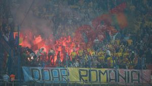 Pițurcă a cucerit Turcia!** "Tricolorii" au fost aplaudați la scenă deschisă pe stadionul Șukru Saracoglu