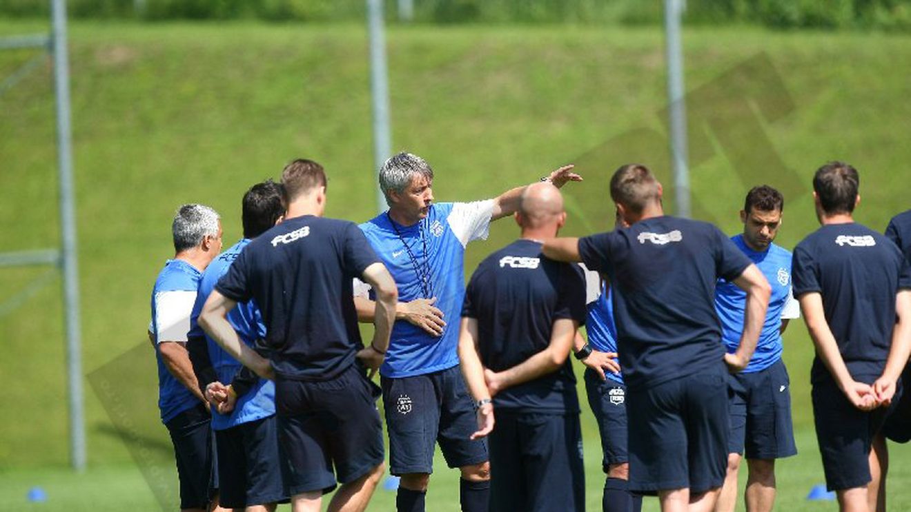 FOTO/ **Antrenamentul Stelei